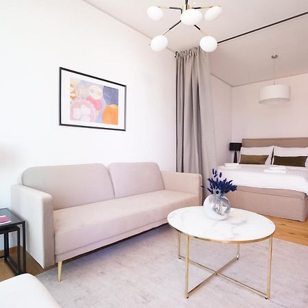 Boutique Studio With Terrace And Pool Wien Exterior foto