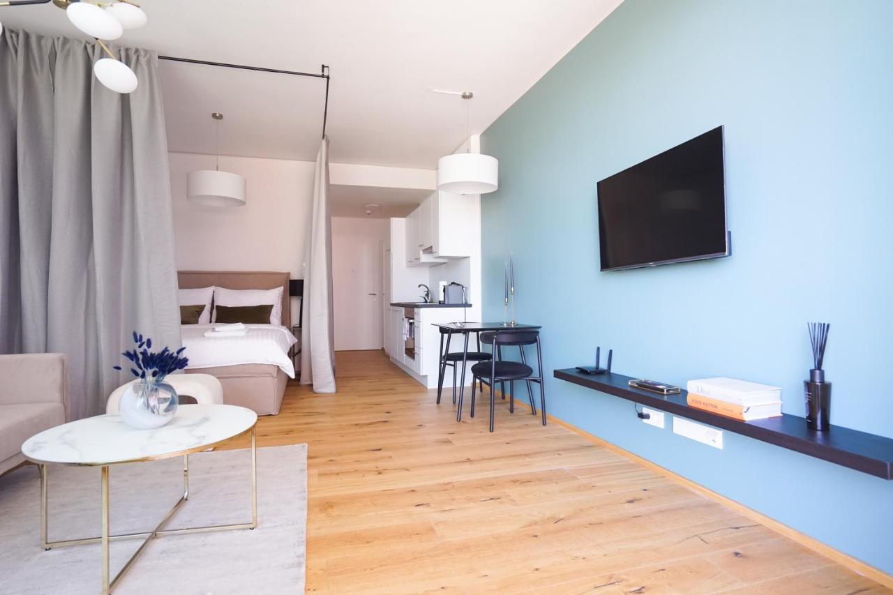 Boutique Studio With Terrace And Pool Wien Exterior foto