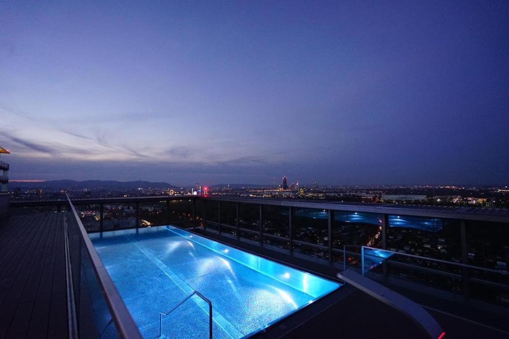 Boutique Studio With Terrace And Pool Wien Exterior foto