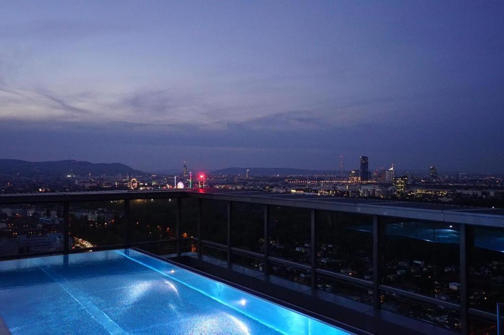 Boutique Studio With Terrace And Pool Wien Exterior foto